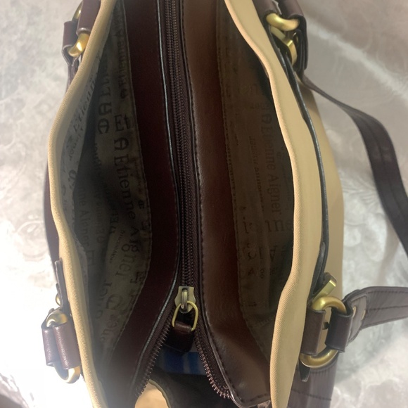 ETIENNE AIGNER Elegant Brown Shoulder Bag - Perfect Condition, Great Deal! - Picture 6 of 16